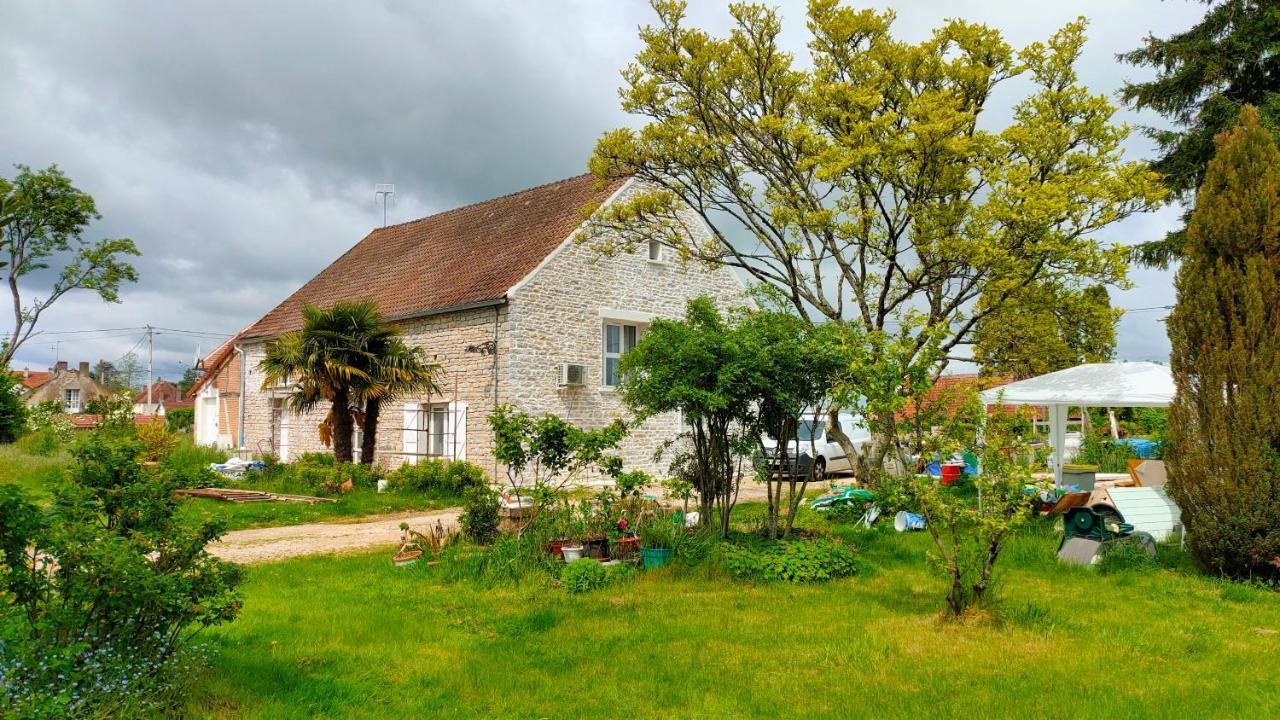 Domaine Ravy-Lilas Saint-Symphorien-sur-Saone Eksteriør billede